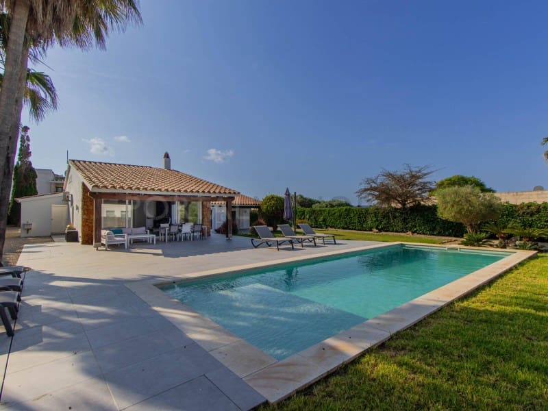 5 bedroom Villa for sale in San Luis / Sant Lluis with pool - € 1,990,000 (Ref: 9942048)