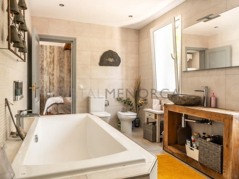 4 bedroom Villa for sale in San Luis / Sant Lluis - € 895,000 (Ref: 9970334)