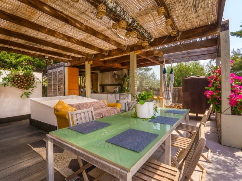 4 bedroom Villa for sale in San Luis / Sant Lluis - € 895,000 (Ref: 9970334)