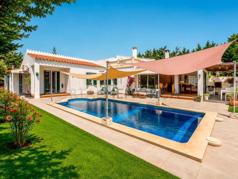 4 bedroom Villa for sale in San Luis / Sant Lluis - € 895,000 (Ref: 9970334)