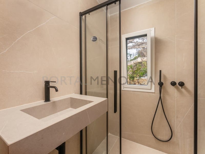 Chalet de 3 habitaciones en Cala Morell en venta con piscina - 1.495.000 € (Ref: 9978532)