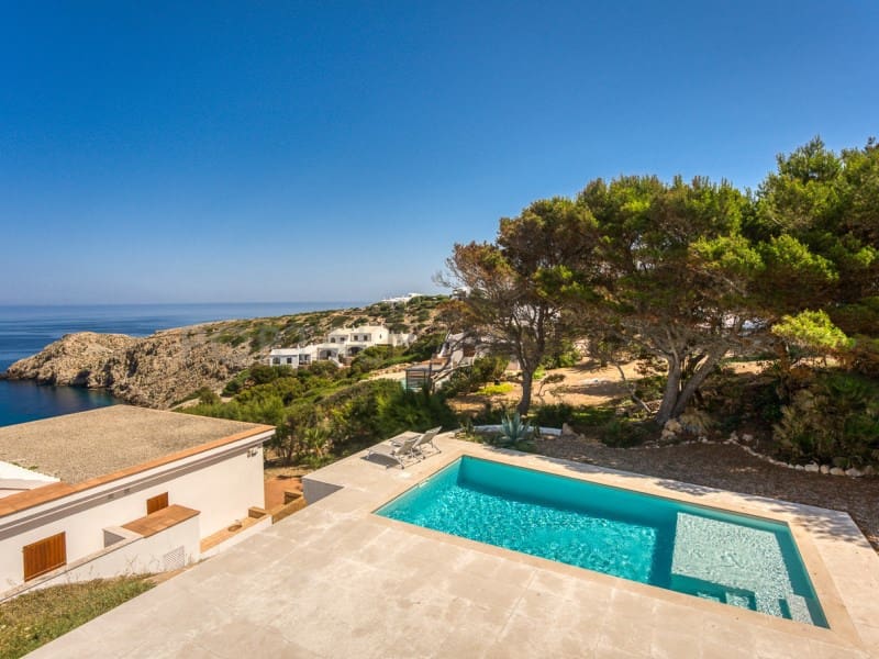Chalet de 3 habitaciones en Cala Morell en venta con piscina - 1.495.000 € (Ref: 9978532)