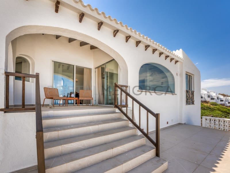 Chalet de 3 habitaciones en Cala Morell en venta con piscina - 1.495.000 € (Ref: 9978532)