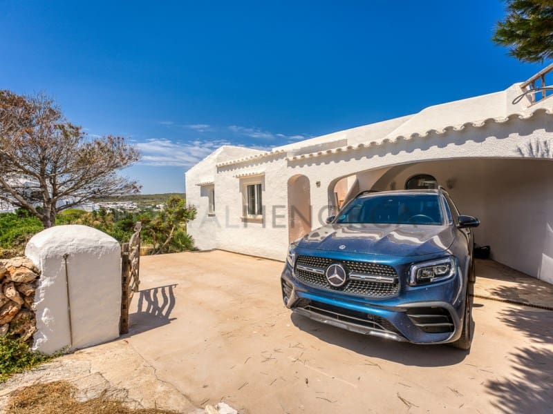 Chalet de 3 habitaciones en Cala Morell en venta con piscina - 1.495.000 € (Ref: 9978532)