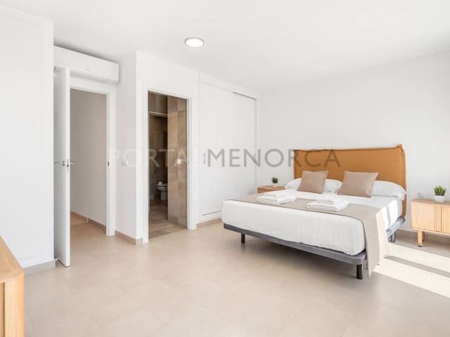 3 bedroom Villa for sale in Port d'Addaia, Es Mercadal with pool - € 725,000 (Ref: 9979581)