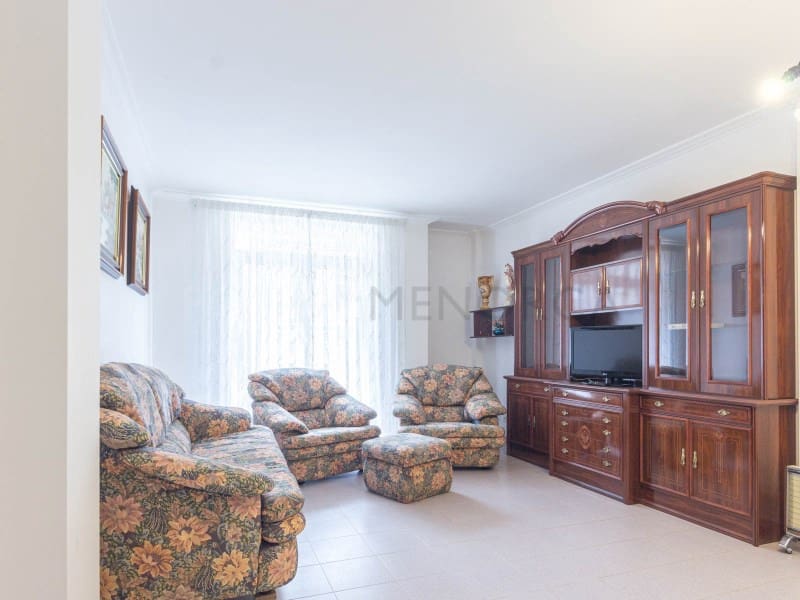 2 makuuhuone Asunto myytävänä paikassa Mahon / Mao - 298 000 € (Ref: 9998506)