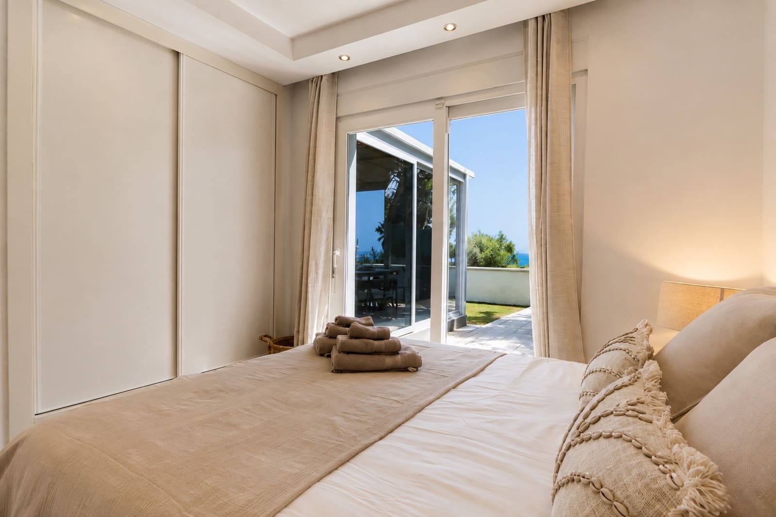 3 camera da letto Bungalow da affittare in Costalita con piscina garage - 20.000 € (Rif: 10021610)