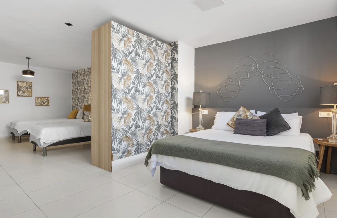 Chalet de 6 habitaciones en Nueva Andalucia en venta con piscina garaje - 1.400.000 € (Ref: 10031411)