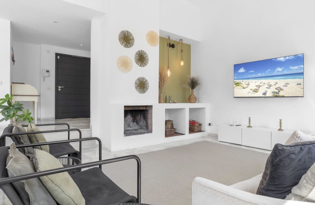 Chalet de 6 habitaciones en Nueva Andalucia en venta con piscina garaje - 1.400.000 € (Ref: 10031411)