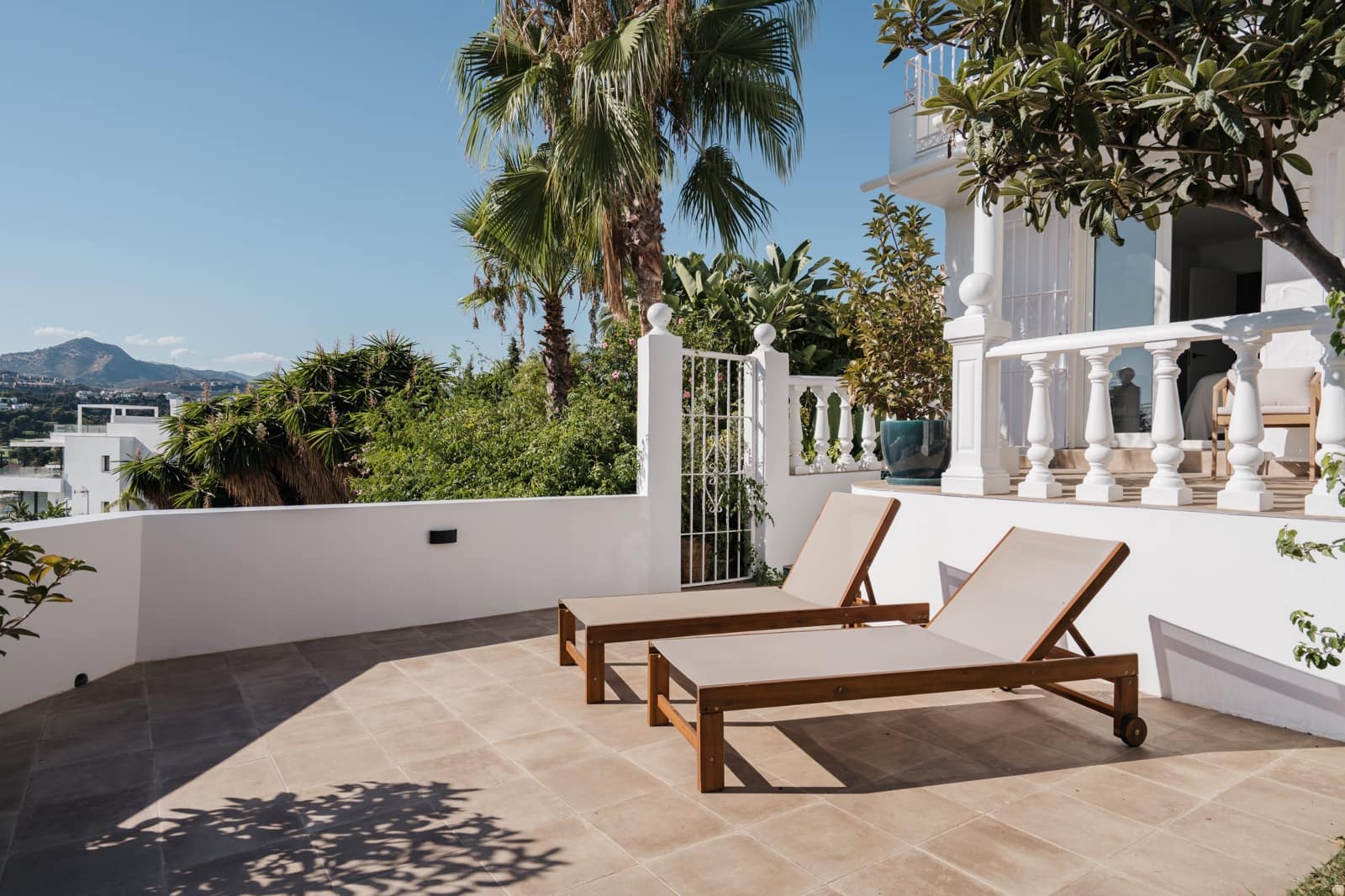 2 quarto Casa em Banda para venda em New Golden Mile com piscina garagem - 525 000 € (Ref: 10032447)