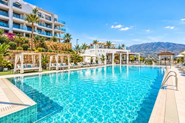 3 quarto Apartamento para venda em Mijas Costa, Mijas com piscina - 400 000 € (Ref: 10048188)