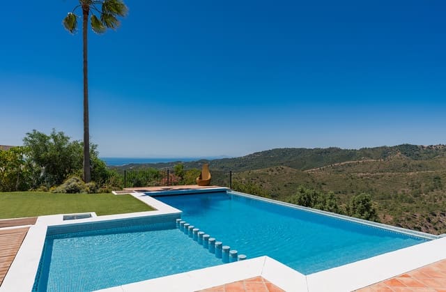 5 Zimmer Villa zu verkaufen in Benahavís mit Pool Garage - 1.795.000 € (Ref: 10098813)