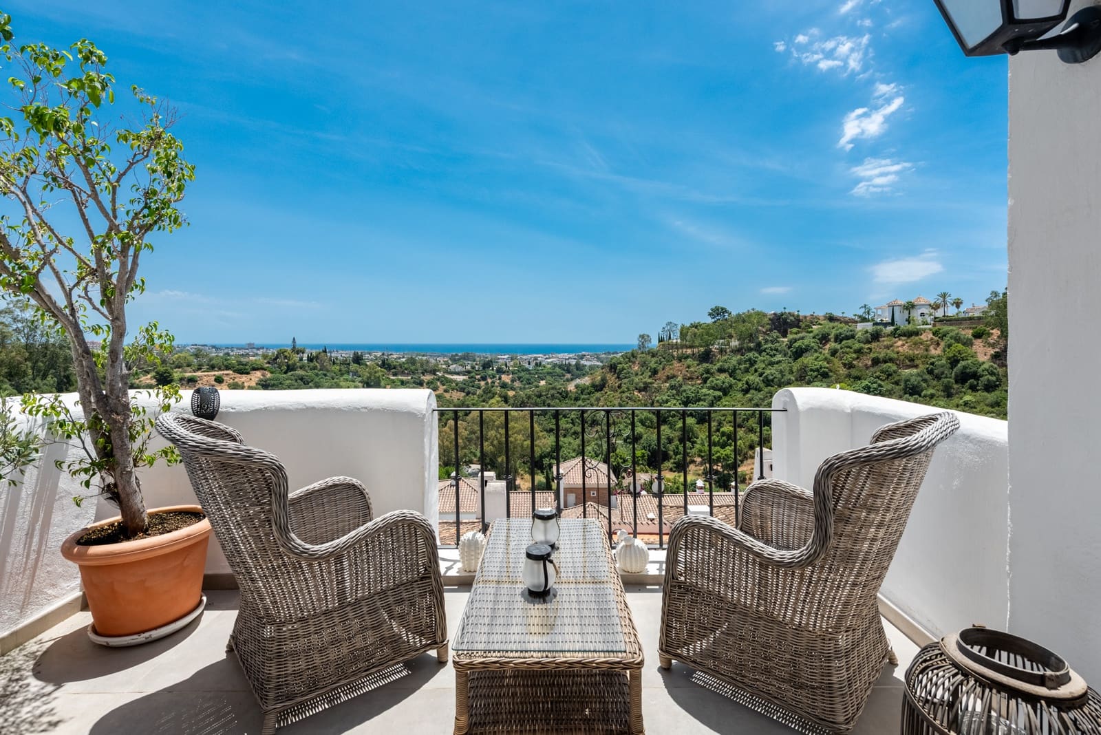 2 soverom Penthouse til salgs i Benahavis med svømmebasseng - € 499 000 (Ref: 10133816)