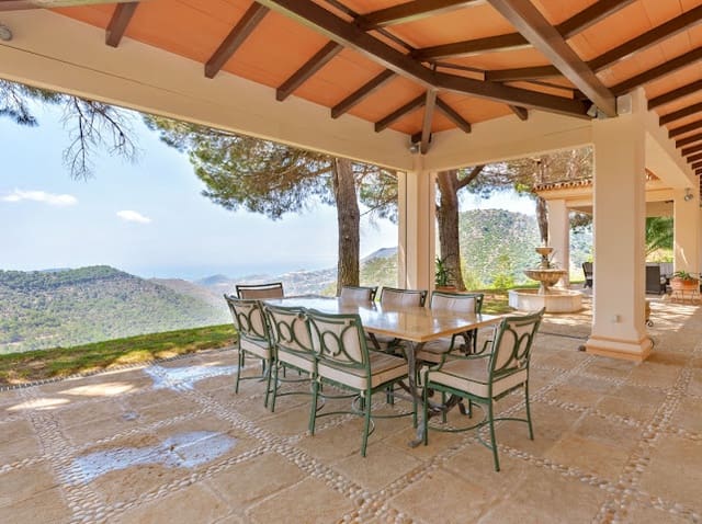 9 chambre Finca/Maison de Campagne à vendre à Ojen avec piscine garage - 3 800 000 € (Ref: 10153899)