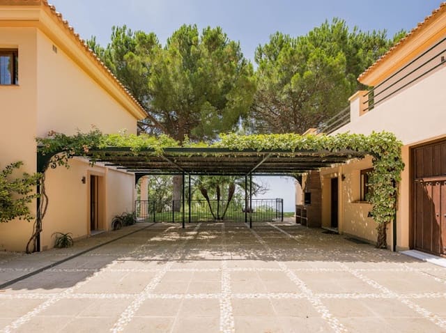 9 chambre Finca/Maison de Campagne à vendre à Ojen avec piscine garage - 3 800 000 € (Ref: 10153899)
