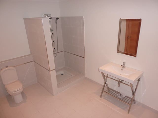 4 soveværelse Villa til salg i Marbella med swimmingpool garage - € 1.400.000 (Ref: 6015220)