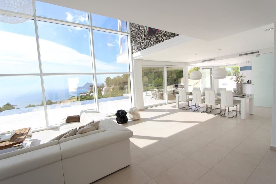 5 bedroom Villa for sale in Altea with pool - € 2,800,000 (Ref: 6015221)
