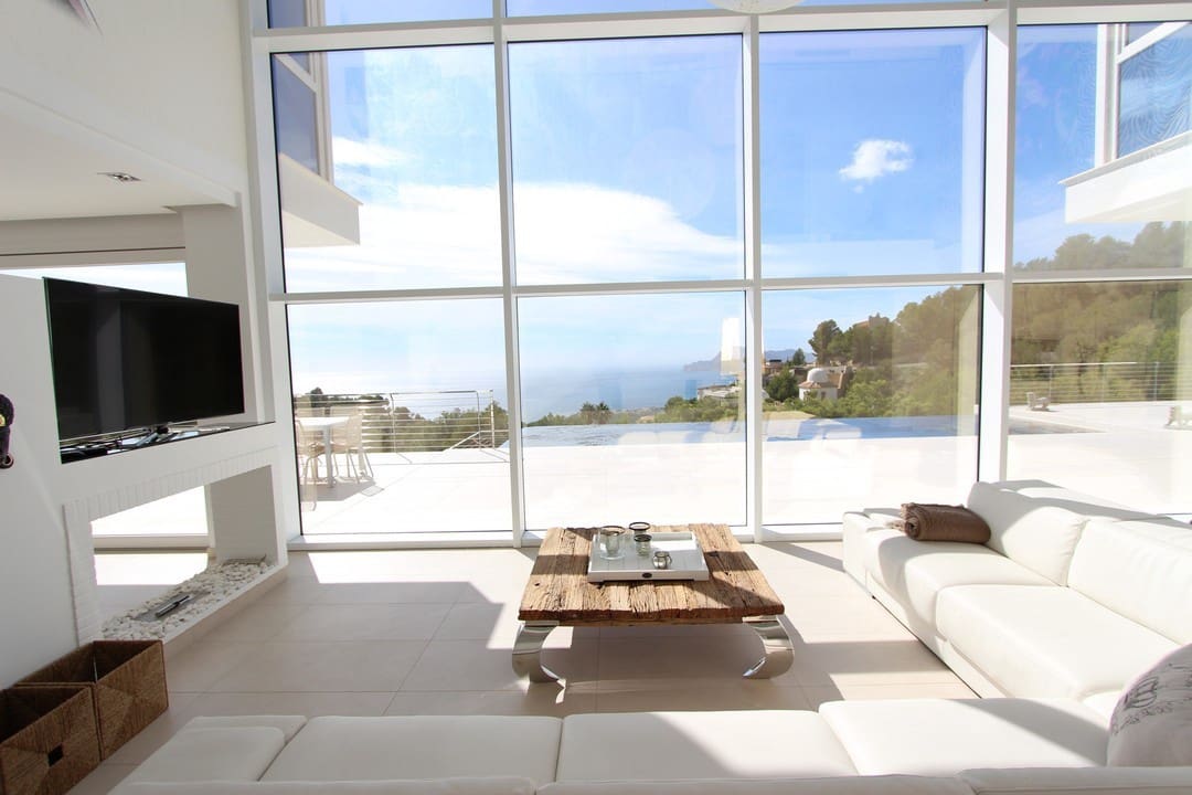 5 bedroom Villa for sale in Altea with pool - € 2,800,000 (Ref: 6015221)