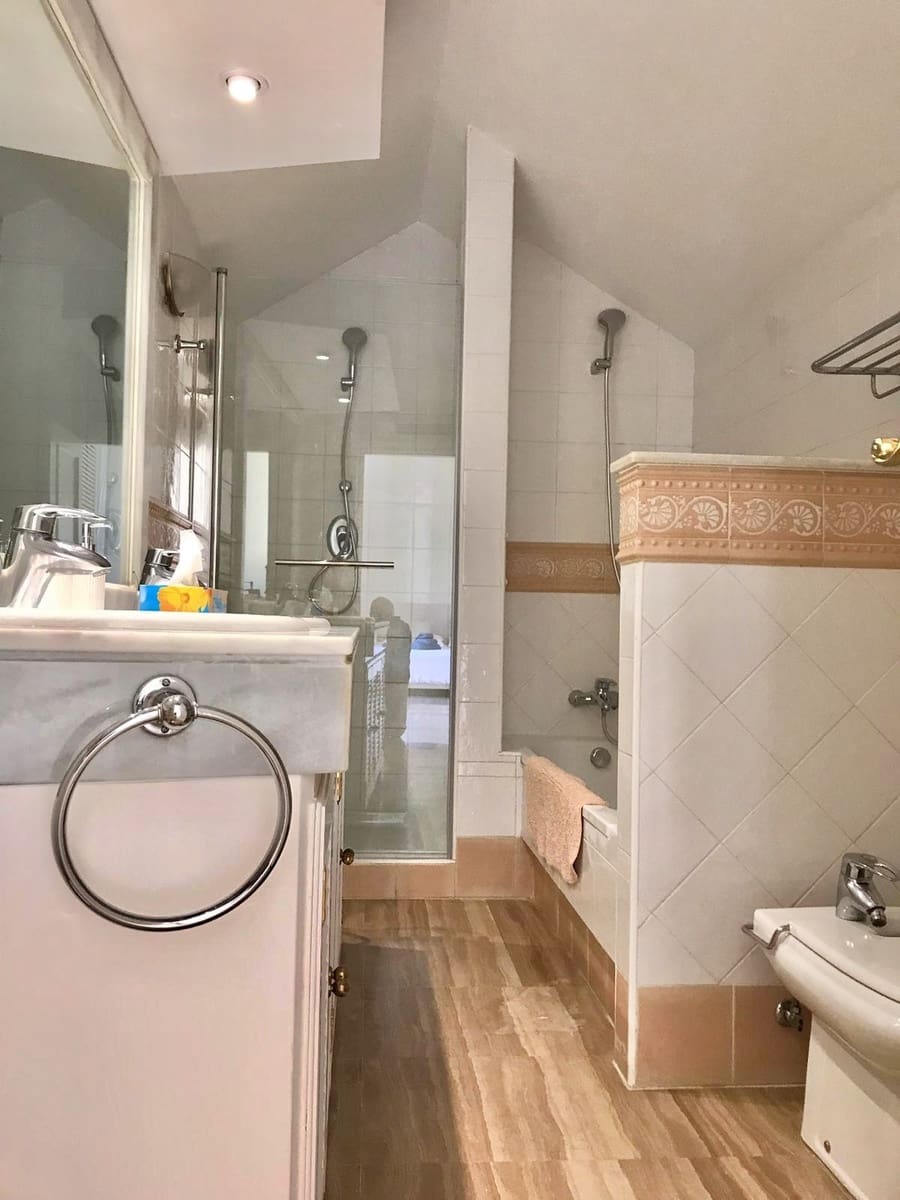 4 camera da letto Attico da affitare come casa vacanza in Marbella con piscina garage - 2.700 € (Rif: 6015272)