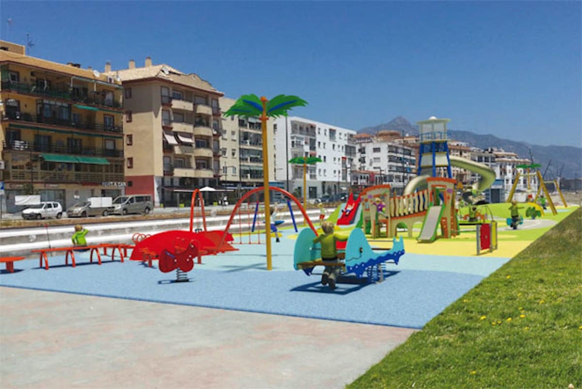 14 slaapkamer Commercieel te koop in San Pedro de Alcantara met garage - € 1.680.000 (Ref: 6015284)