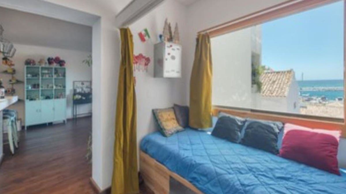 Apartamento Playa de 2 habitaciones en Puerto Banus en venta - 600.000 € (Ref: 6015310)