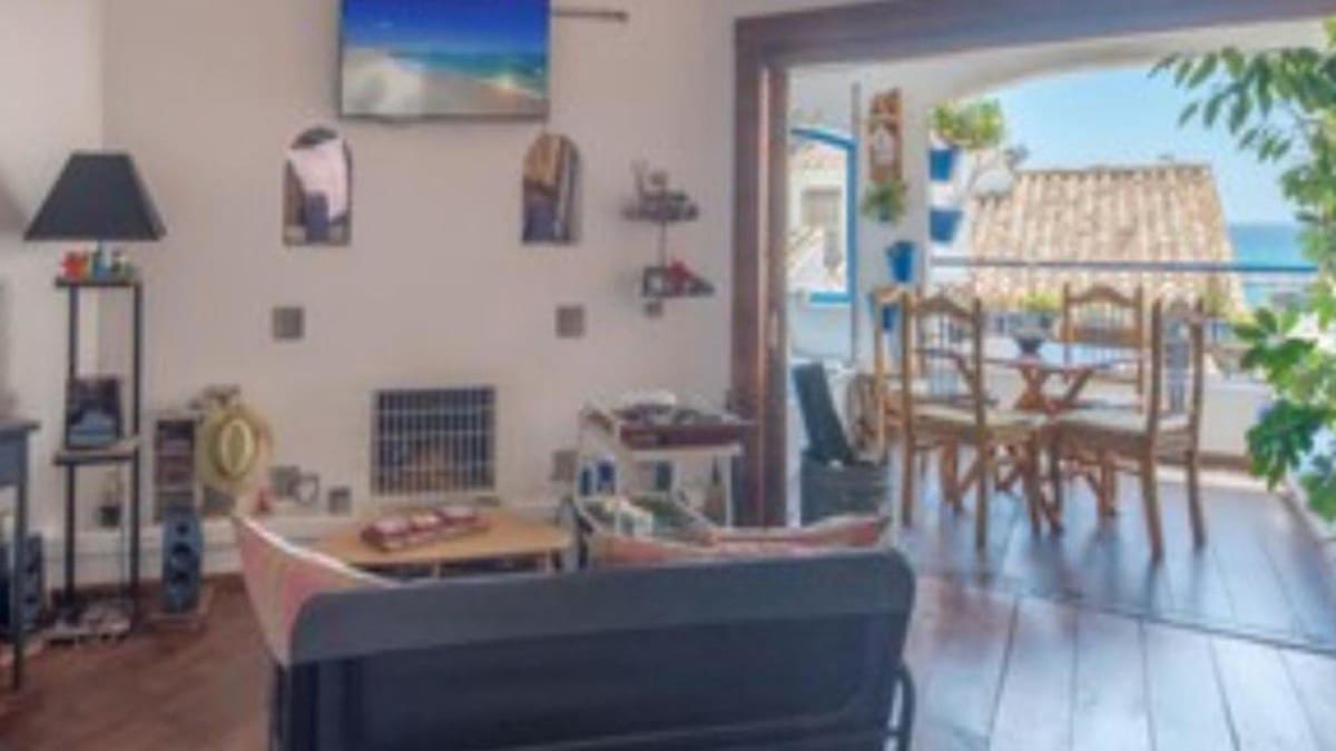 Apartamento Playa de 2 habitaciones en Puerto Banus en venta - 600.000 € (Ref: 6015310)