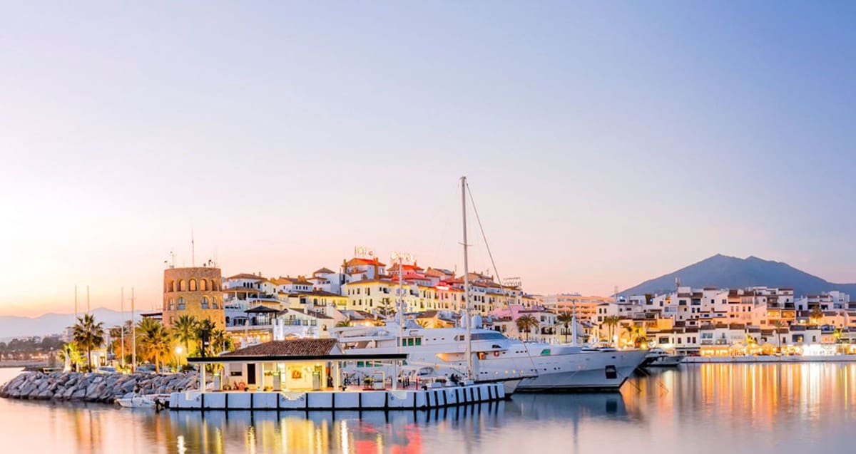 Apartamento Playa de 2 habitaciones en Puerto Banus en venta - 600.000 € (Ref: 6015310)