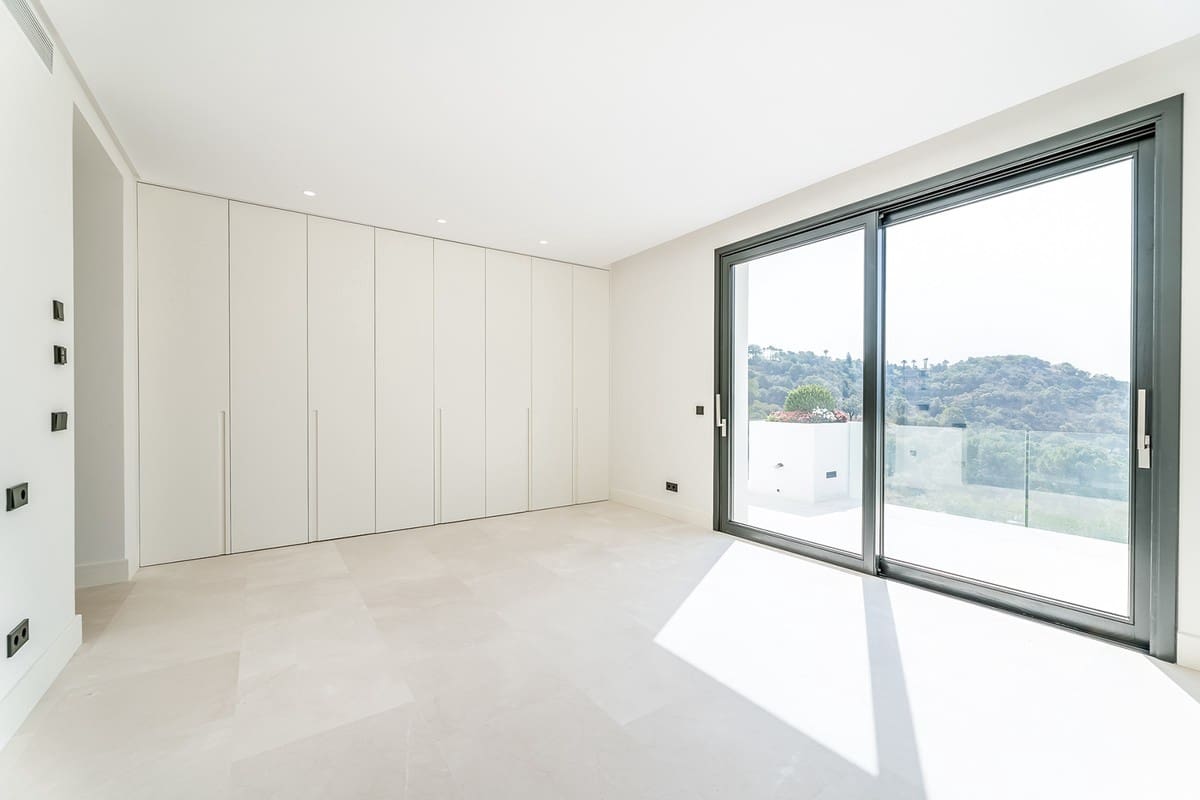 6 sypialnia Willa na sprzedaż w La Zagaleta z basenem garażem - 5 949 900 € (Ref: 6015311)