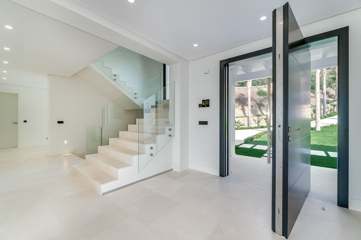 6 sypialnia Willa na sprzedaż w La Zagaleta z basenem garażem - 5 949 900 € (Ref: 6015311)