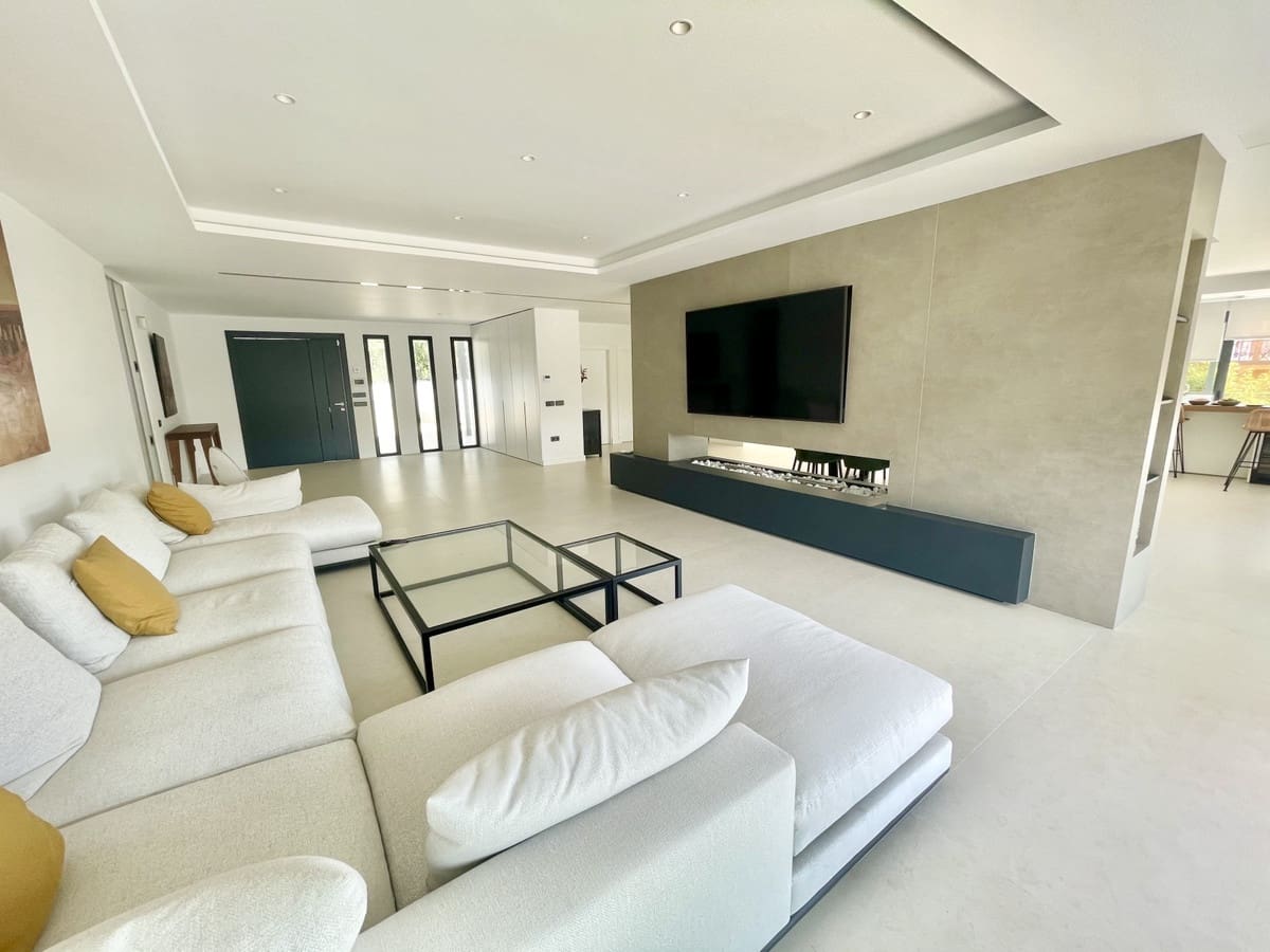 7 sypialnia Willa na sprzedaż w Benalmadena z basenem garażem - 3 200 000 € (Ref: 6015315)