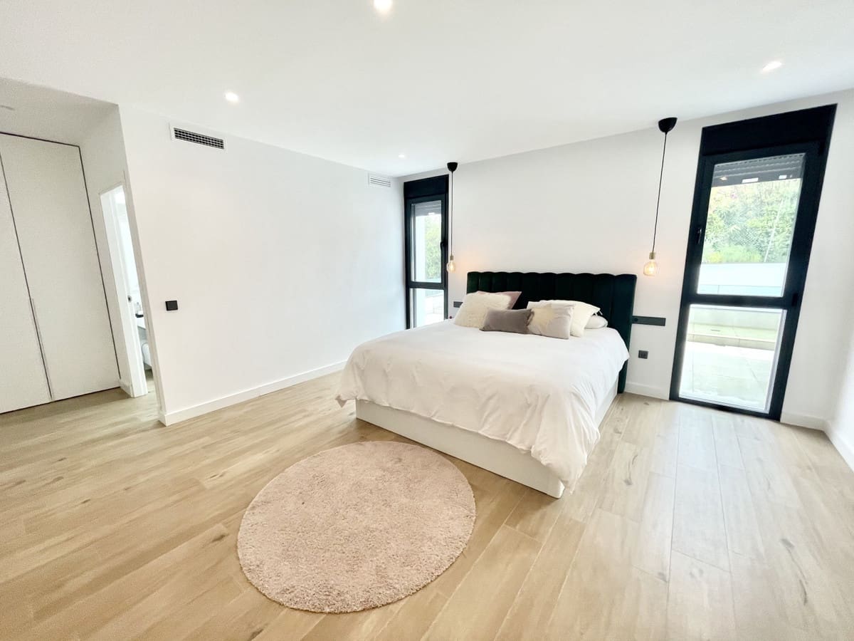 7 sypialnia Willa na sprzedaż w Benalmadena z basenem garażem - 3 200 000 € (Ref: 6015315)