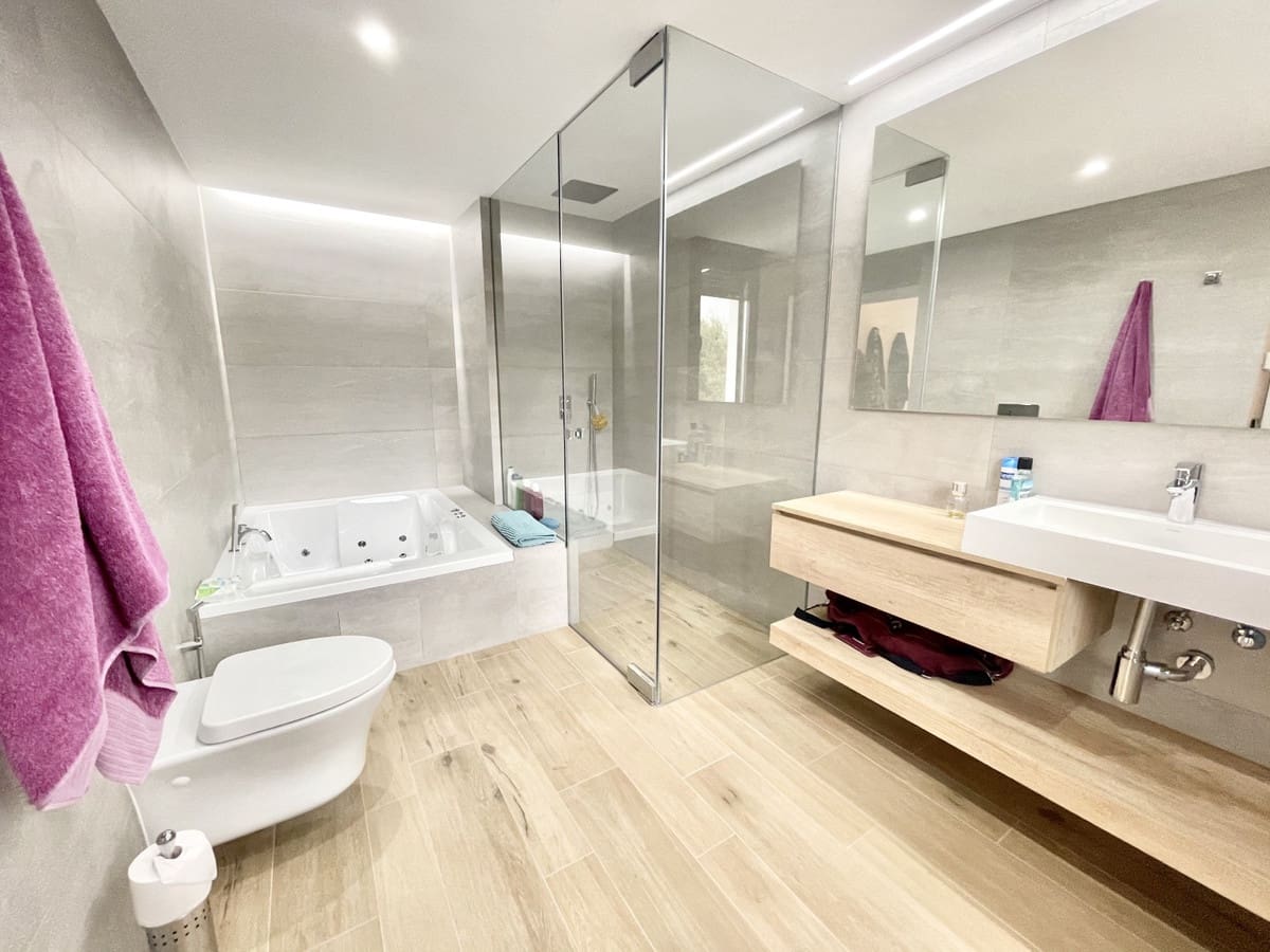 7 sypialnia Willa na sprzedaż w Benalmadena z basenem garażem - 3 200 000 € (Ref: 6015315)