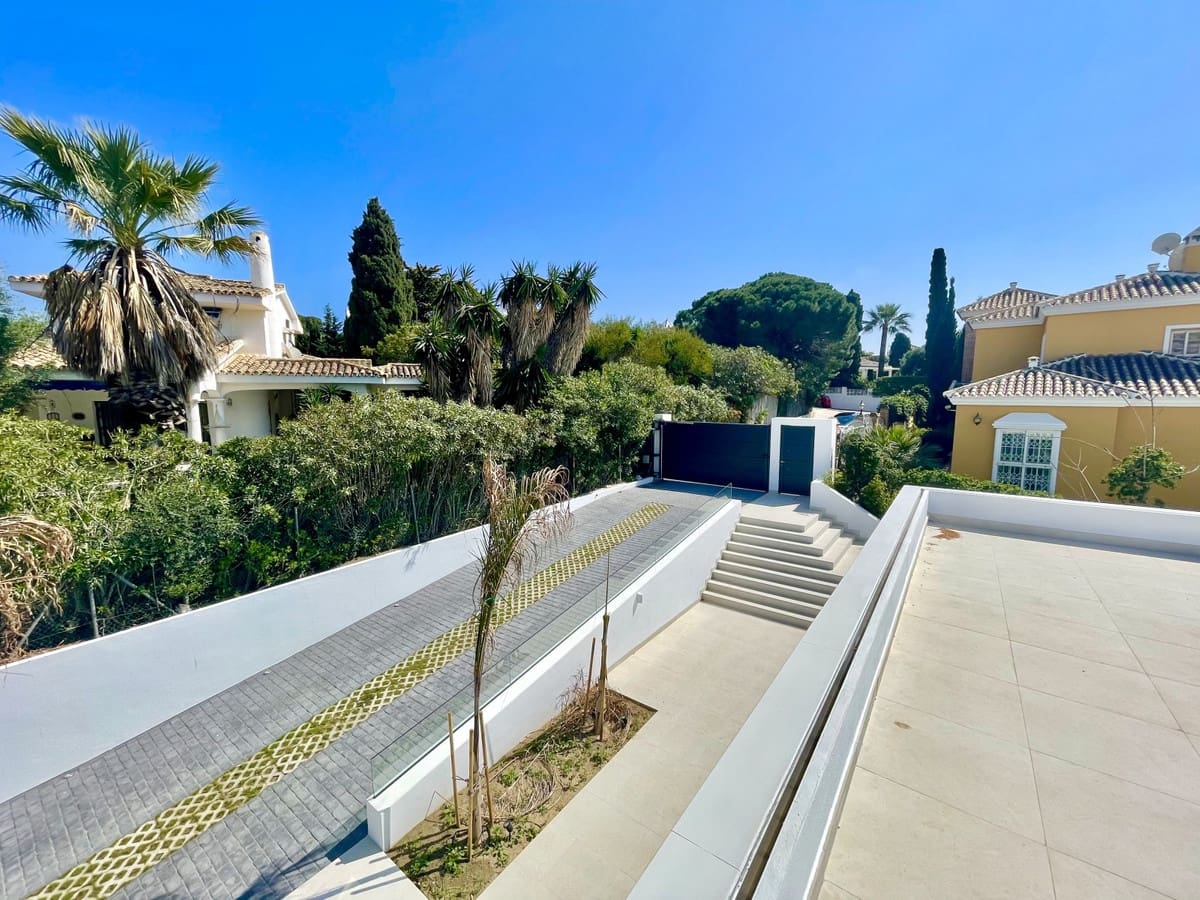 7 sypialnia Willa na sprzedaż w Benalmadena z basenem garażem - 3 200 000 € (Ref: 6015315)