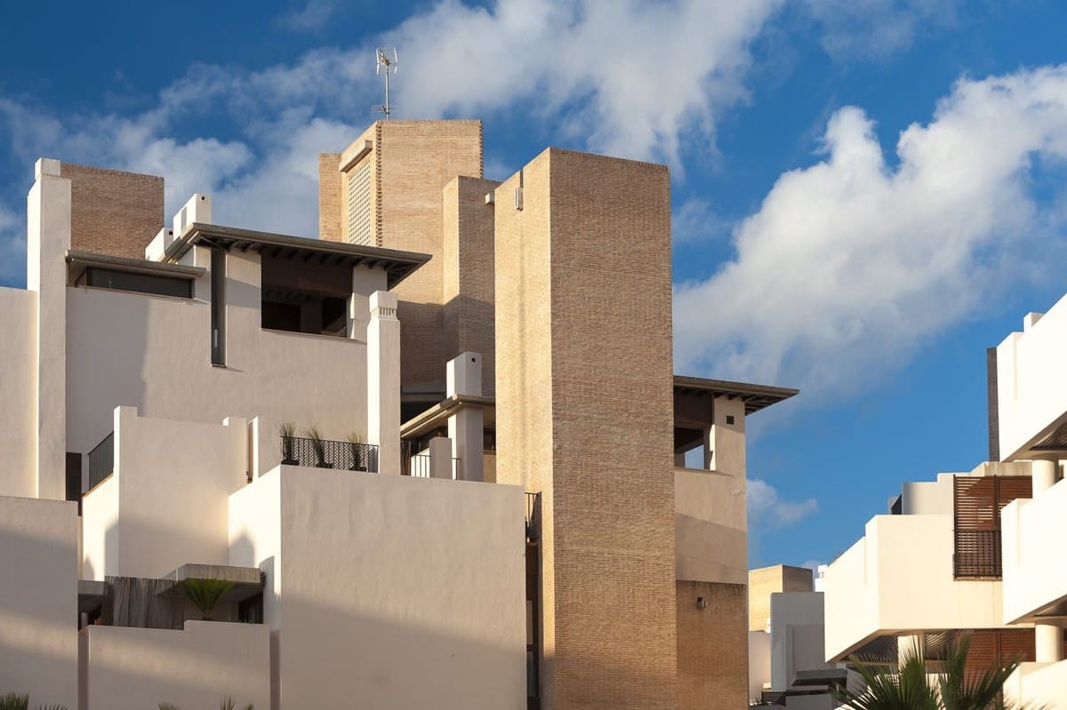 3 bedroom Beach Apartment for sale in New Golden Mile with pool garage - € 850,000 (Ref: 6015319)