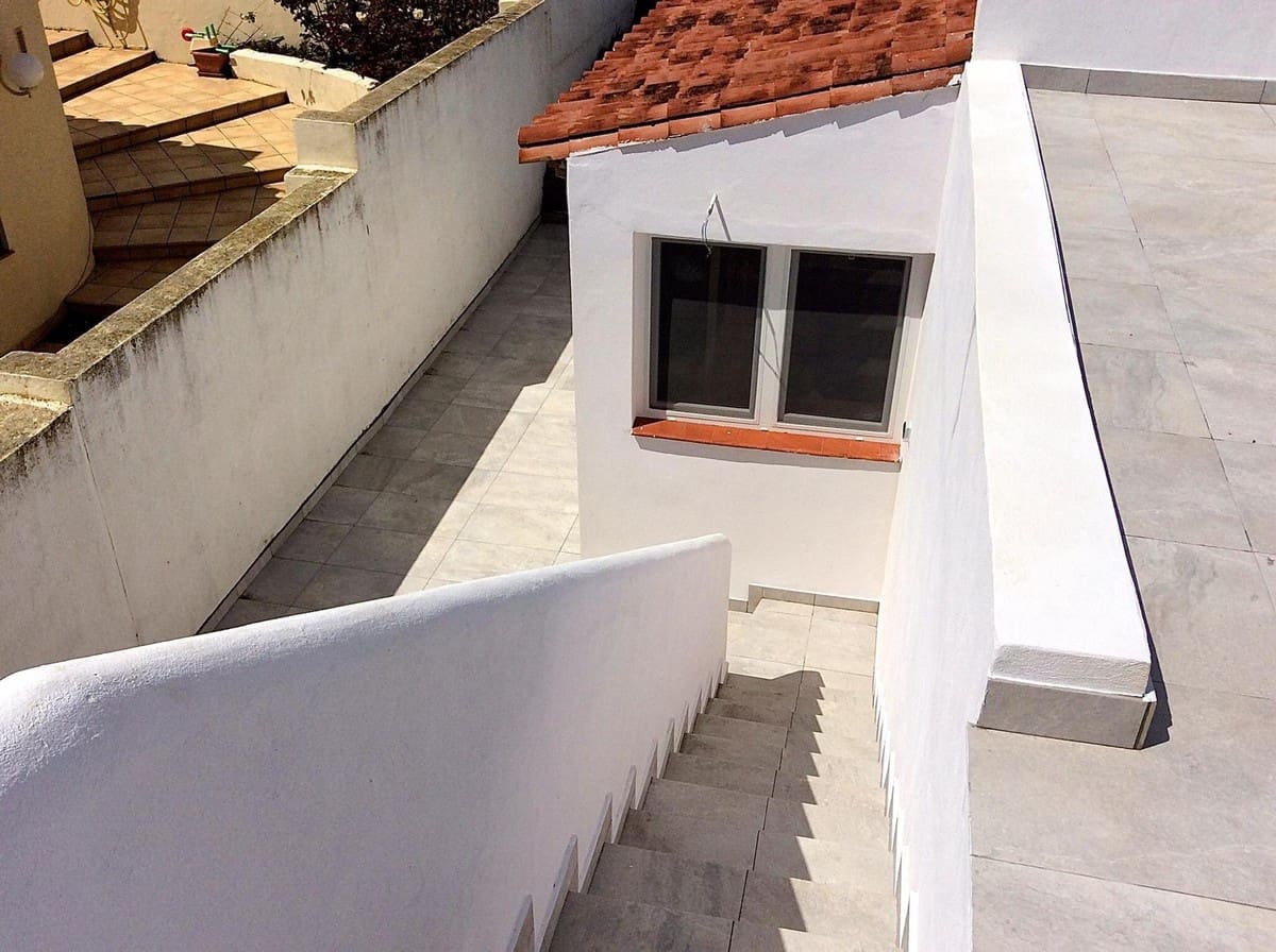 Chalet de 4 habitaciones en New Golden Mile en venta - 2.450.000 € (Ref: 6015354)