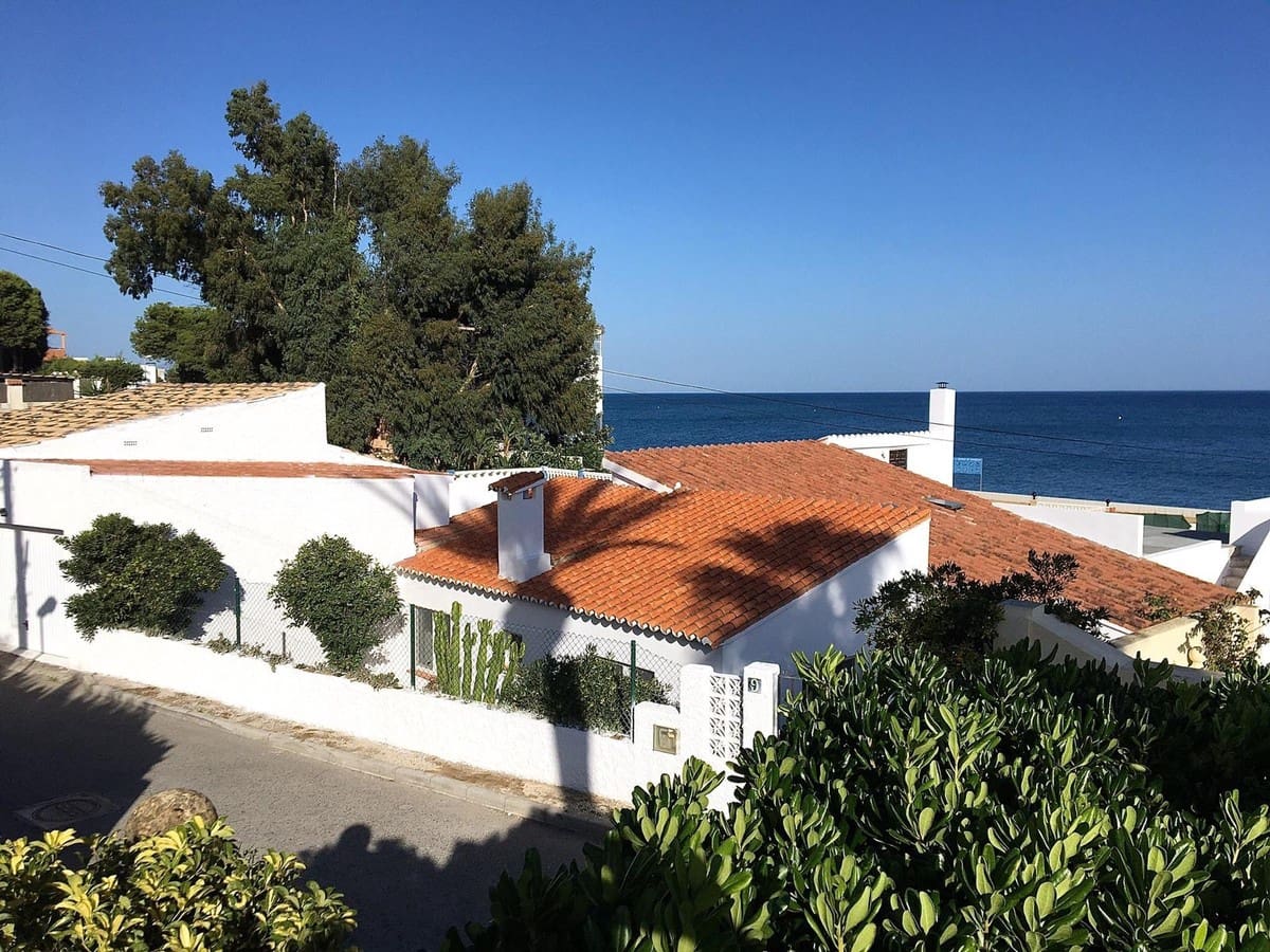 Chalet de 4 habitaciones en New Golden Mile en venta - 2.450.000 € (Ref: 6015354)