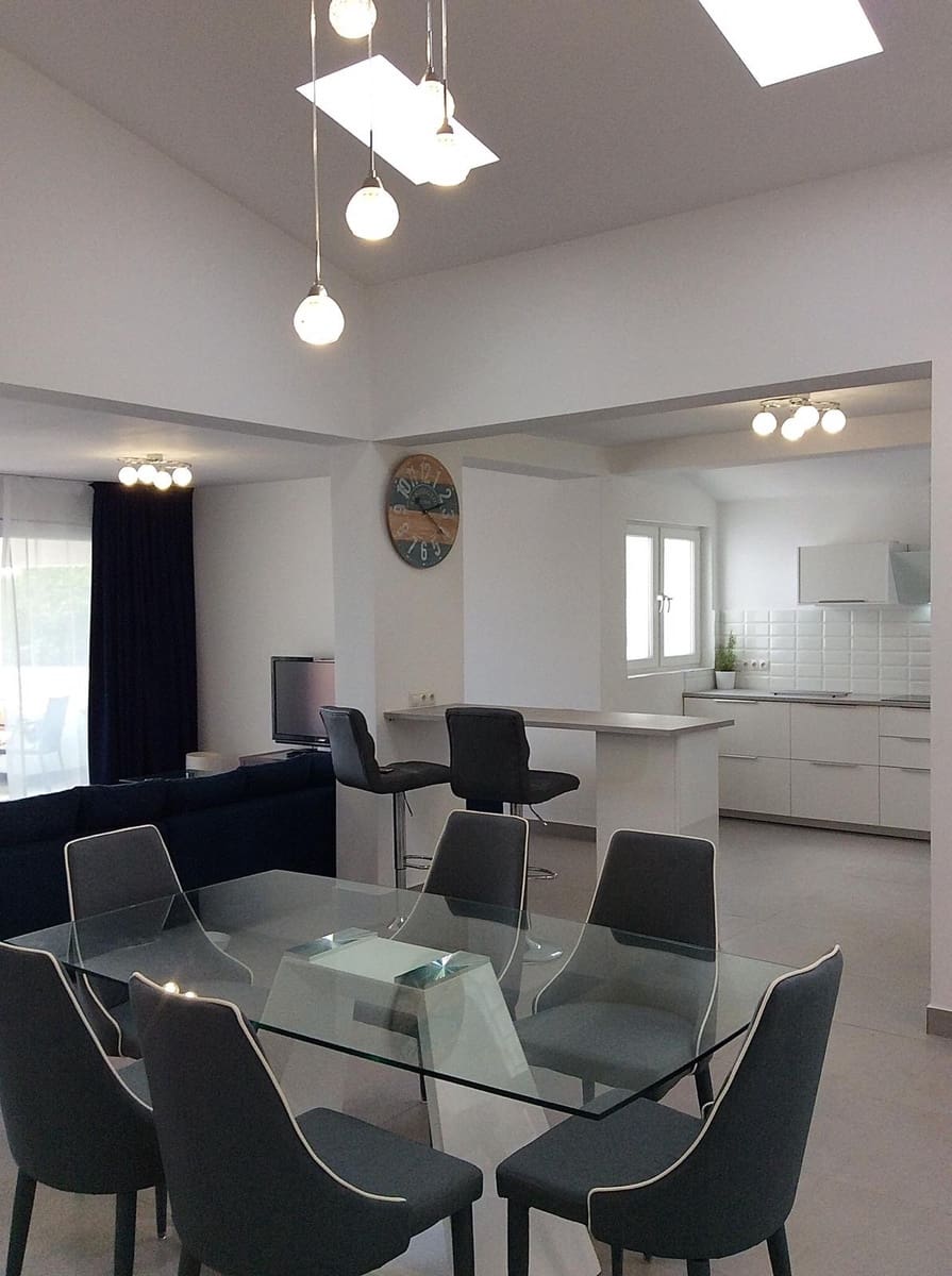 Chalet de 4 habitaciones en New Golden Mile en venta - 2.450.000 € (Ref: 6015354)