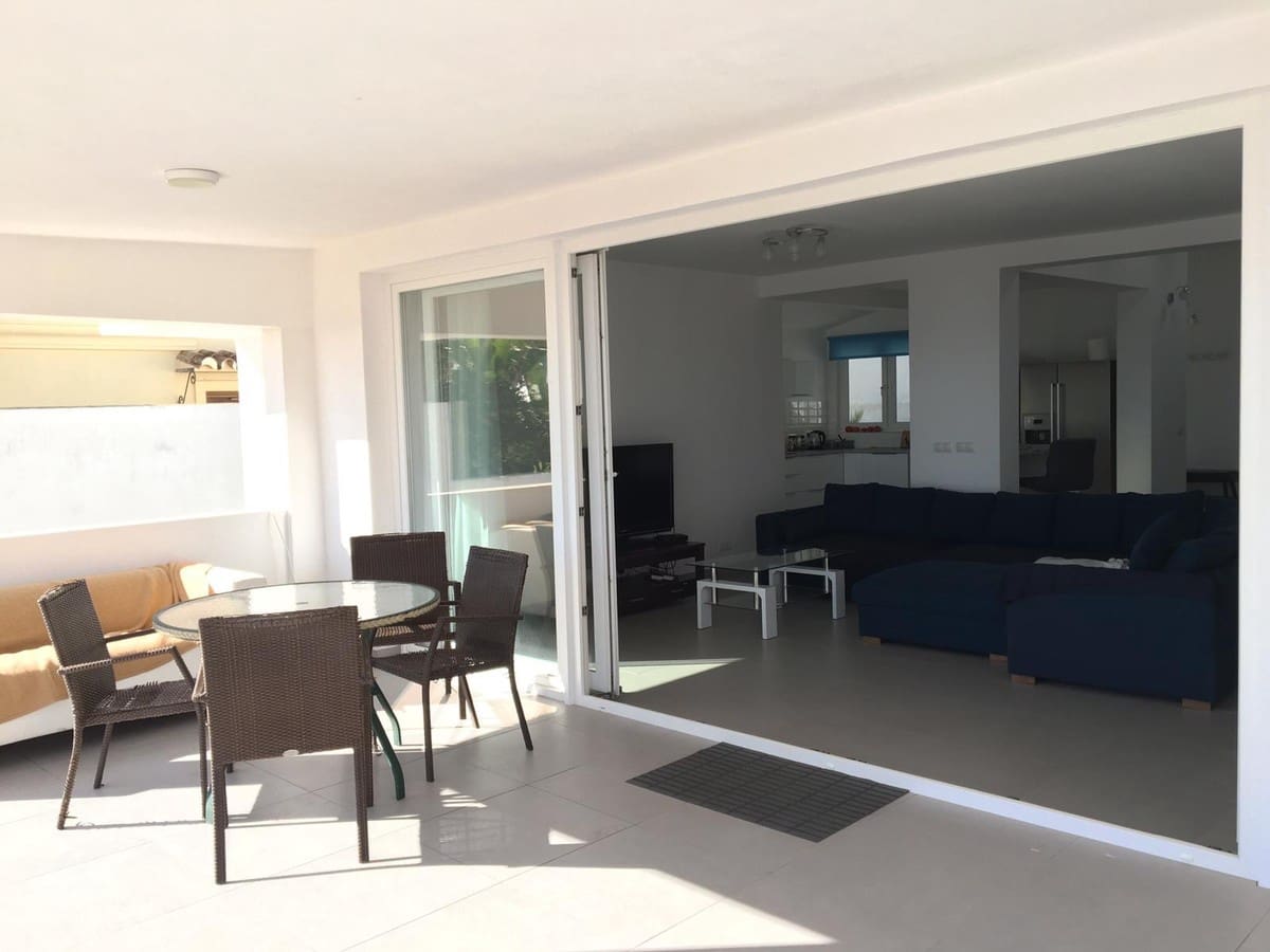 Chalet de 4 habitaciones en New Golden Mile en venta - 2.450.000 € (Ref: 6015354)