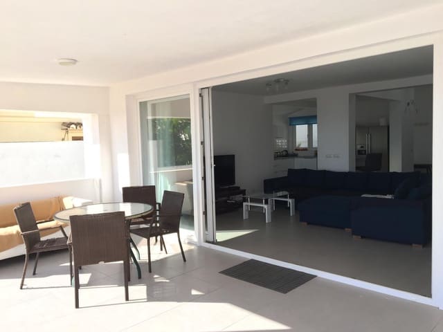 Chalet de 4 habitaciones en New Golden Mile, Estepona en venta - 2.450.000 € (Ref: 6015354)