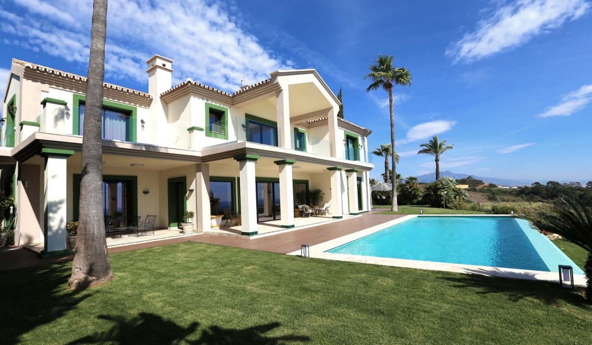 5 soveværelse Villa til leje i Estepona med swimmingpool garage - € 20.000 (Ref: 6015392)