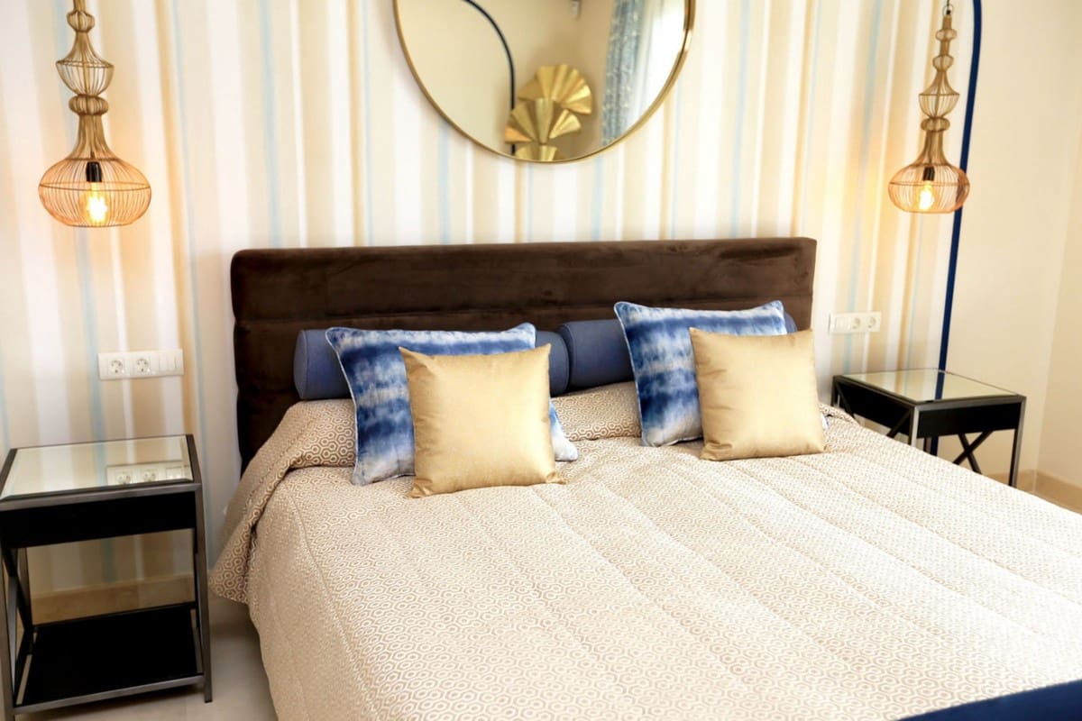 5 soveværelse Villa til leje i Estepona med swimmingpool garage - € 20.000 (Ref: 6015392)