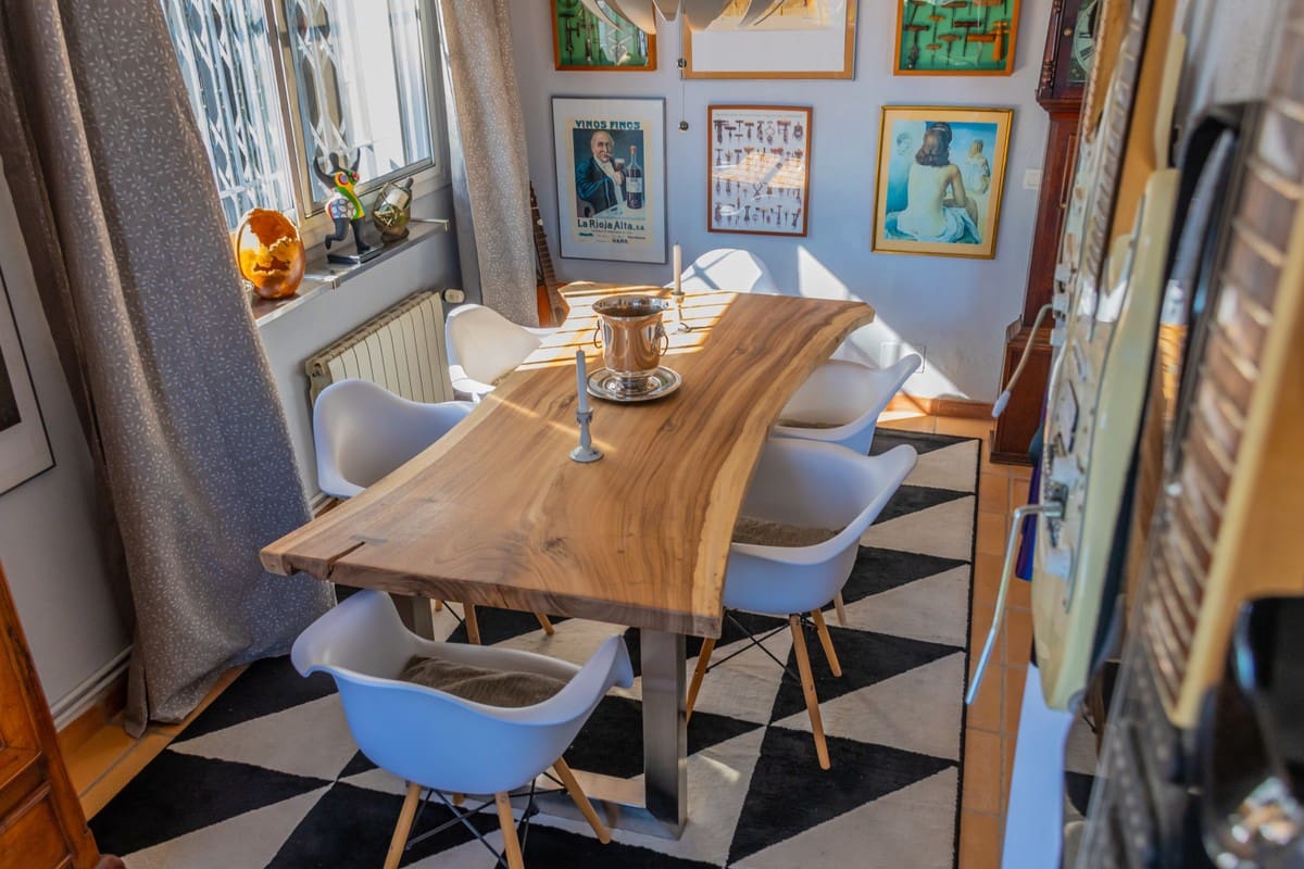 4 soverom Villa til salgs i Marbella med svømmebasseng garasje - € 995 000 (Ref: 6015404)