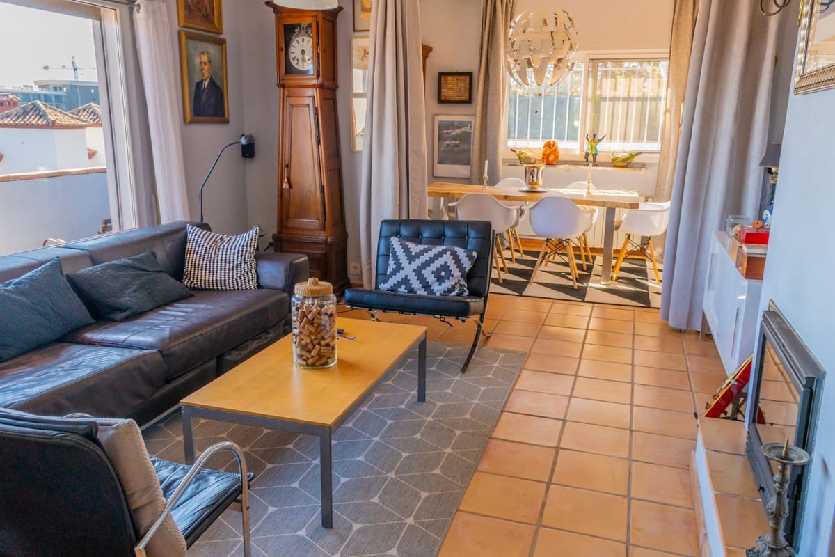 4 soverom Villa til salgs i Marbella med svømmebasseng garasje - € 995 000 (Ref: 6015404)