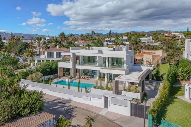 Chalet de 5 habitaciones en Marbesa, Marbella en venta con piscina garaje - 3.295.000 € (Ref: 6015406)