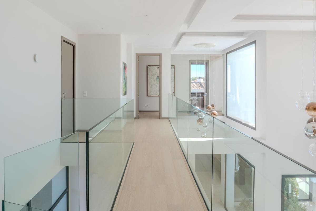 5 soverom Villa til salgs i Marbesa med svømmebasseng garasje - € 3 295 000 (Ref: 6015406)