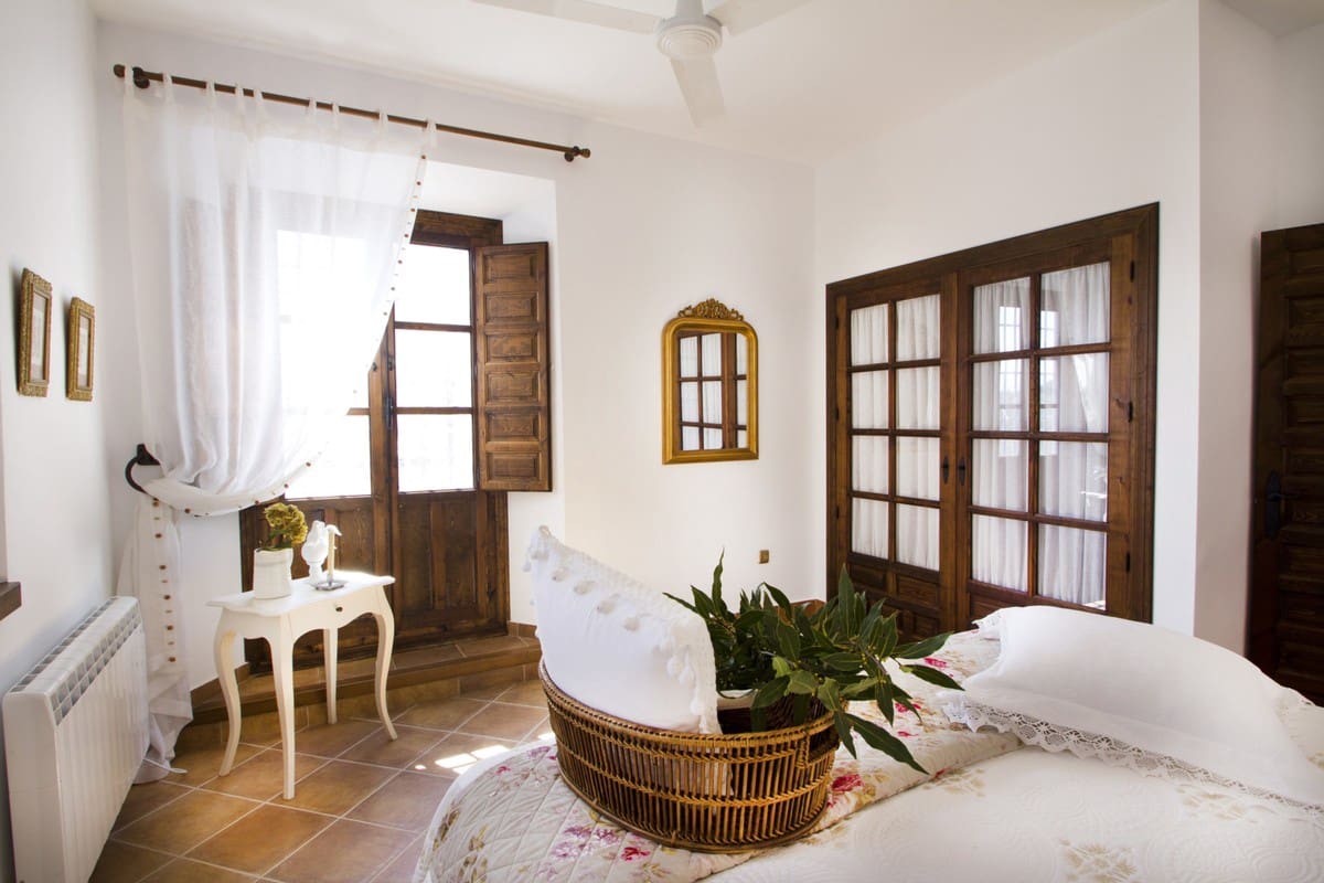 7 soveværelse Finca/Landehus til salg i Archidona med swimmingpool garage - € 1.200.000 (Ref: 6226835)