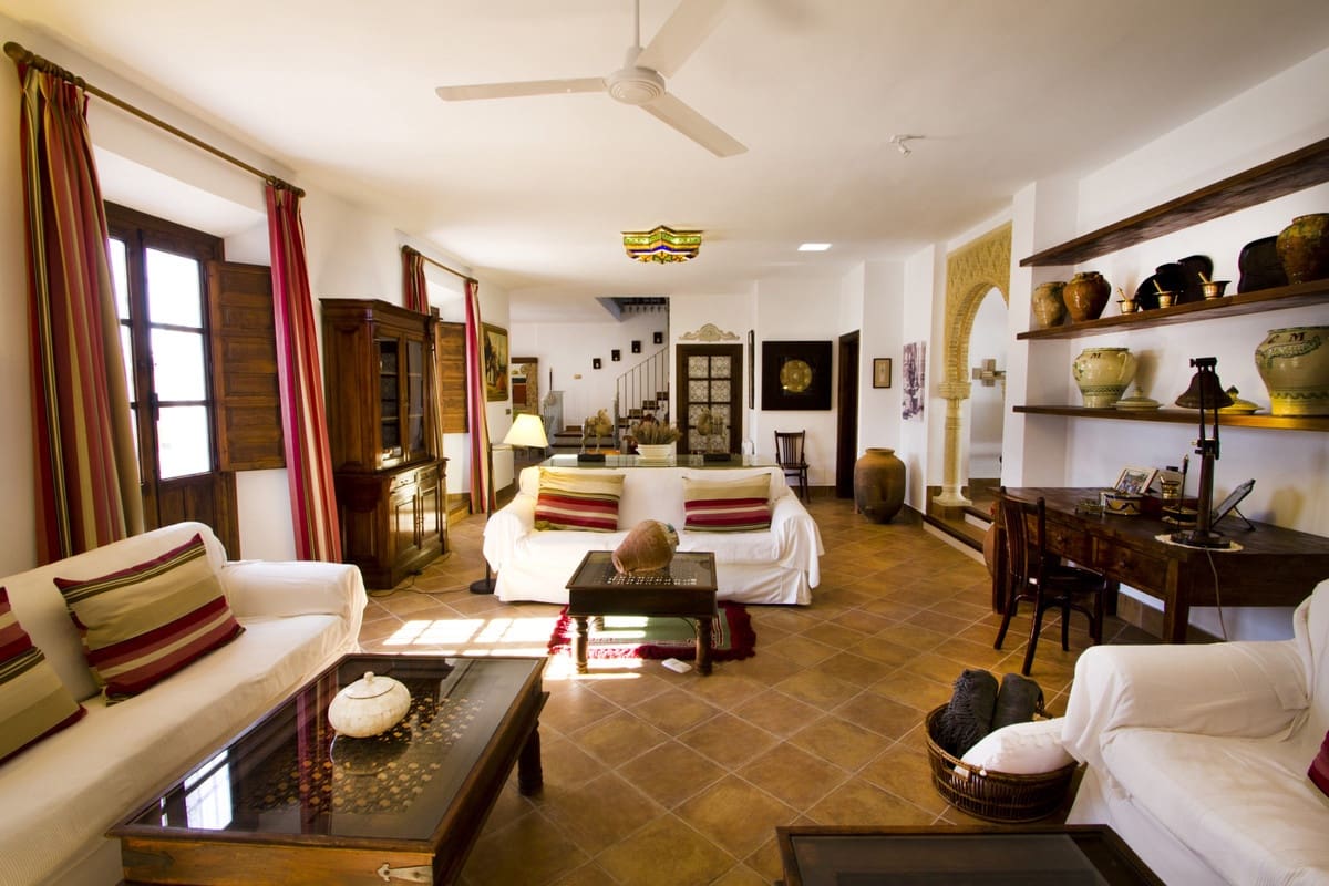 7 quarto Quinta/Casa Rural para venda em Archidona com piscina garagem - 1 200 000 € (Ref: 6226835)