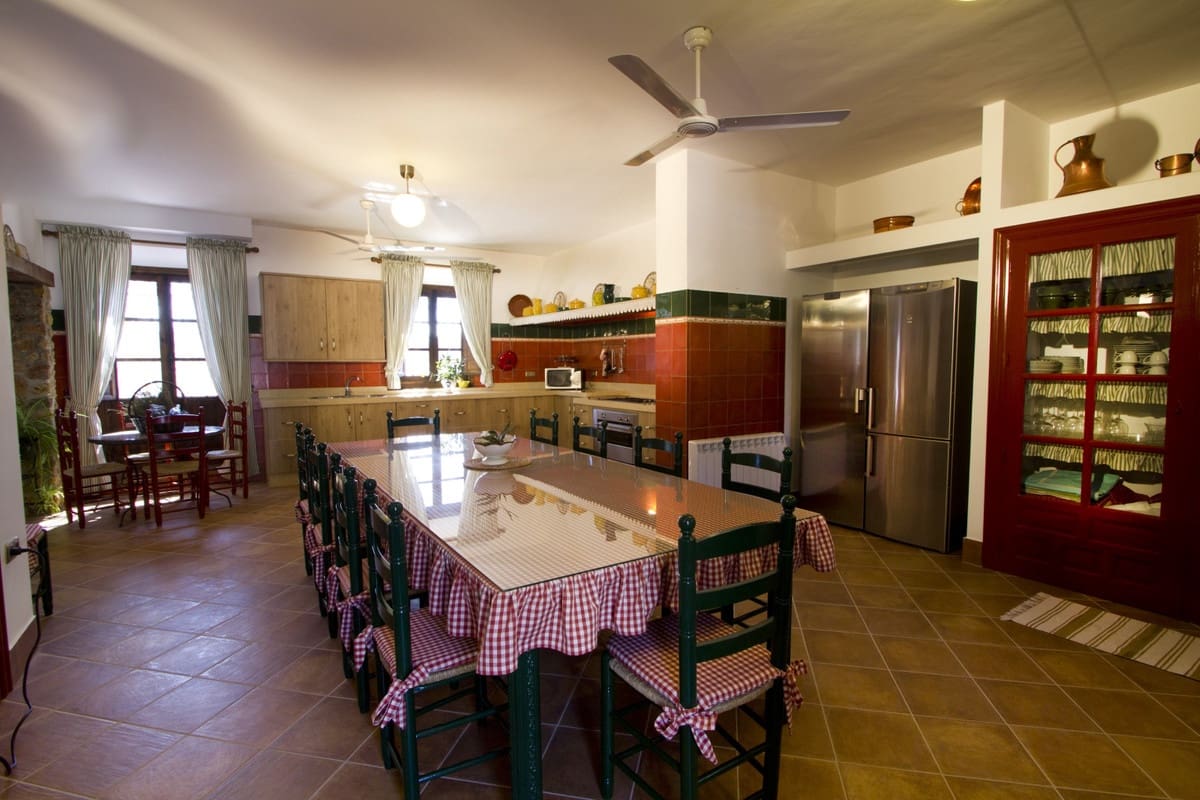 7 quarto Quinta/Casa Rural para venda em Archidona com piscina garagem - 1 200 000 € (Ref: 6226835)