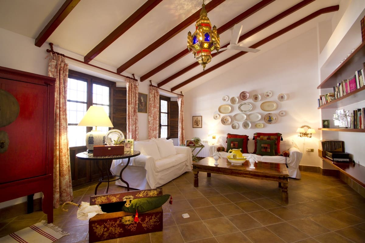 7 quarto Quinta/Casa Rural para venda em Archidona com piscina garagem - 1 200 000 € (Ref: 6226835)