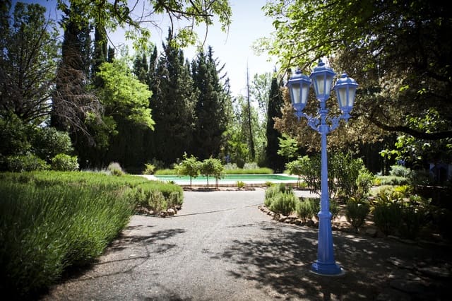 7 makuuhuone Maalaistalo myytävänä paikassa Archidona mukana uima-altaan 
autotalli - 1 200 000 € (Ref: 6226835)